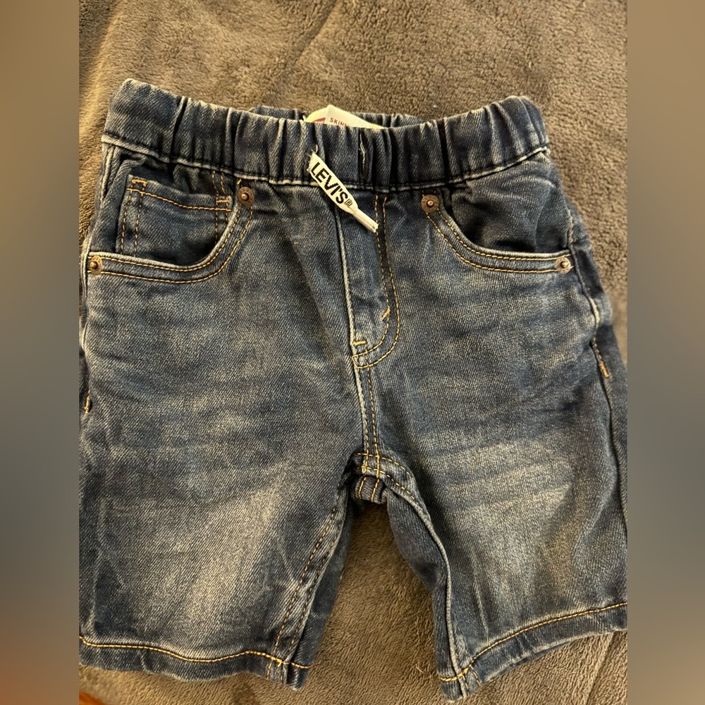 Jean Levi shorts dark wash